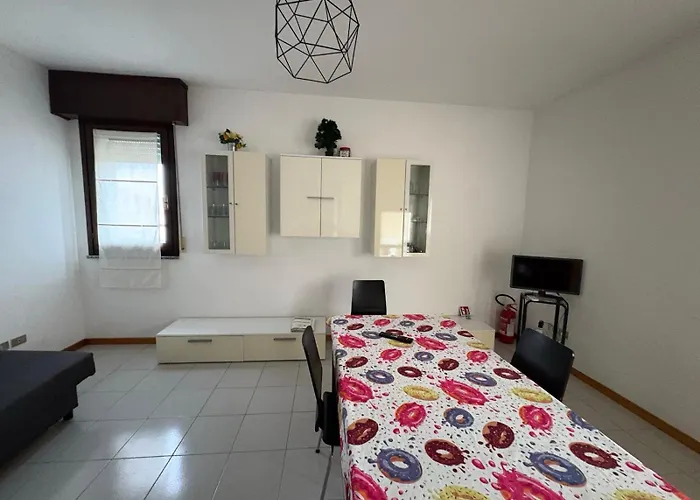 Bartoli 8, Viserbella Di * Римини